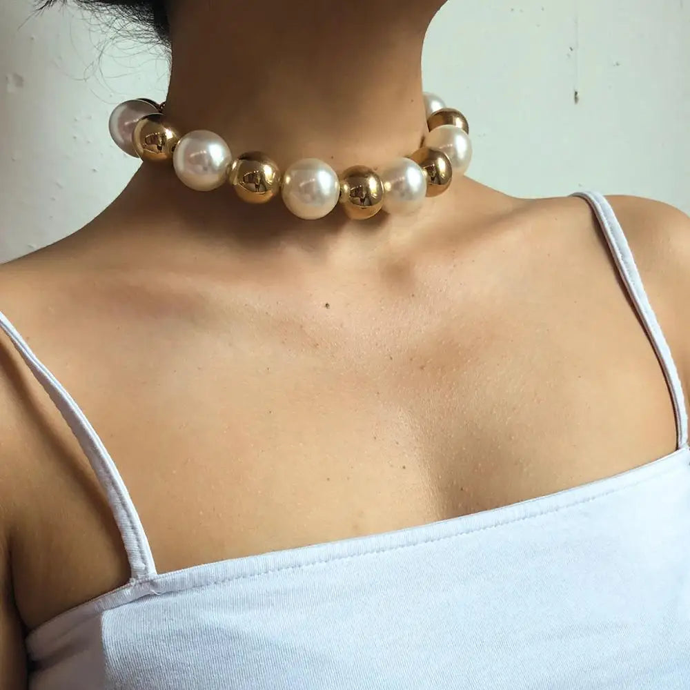 Bold Pearl Choker Necklace