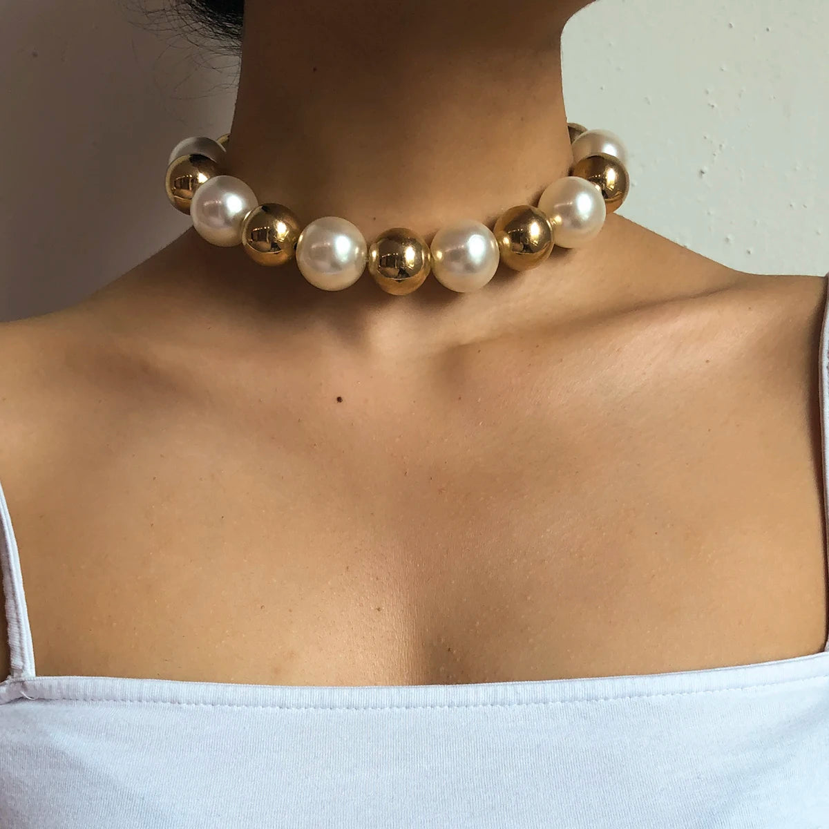 Bold Pearl Choker Necklace